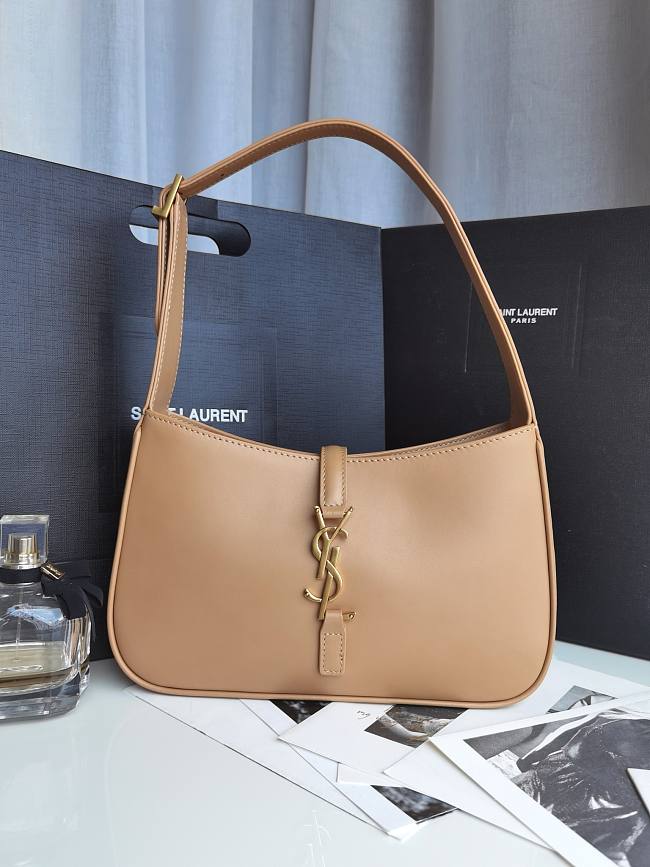 Saint Laurent Le5 À 7 Brown Hobo Bag Size 23x16x6cm - 1
