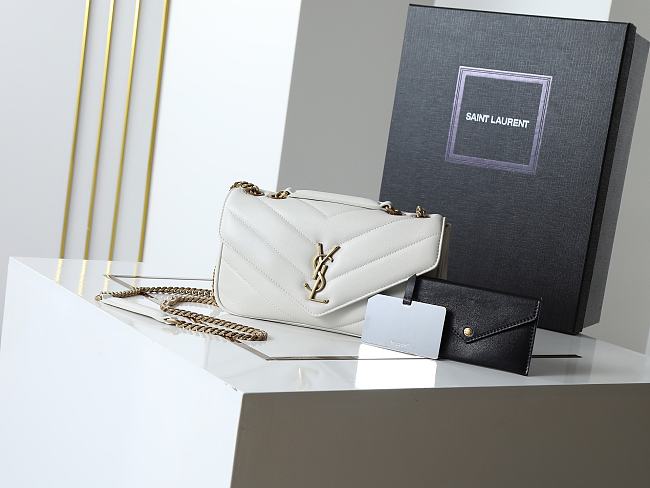 Saint Laurent Loulou Shoulder White Bag Size 29x15x10cm - 1