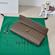 Bottega Veneta Brown Clutch Size 31x13x3cm - 2