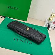 Bottega Veneta Black Clutch Size 31x13x3cm - 4