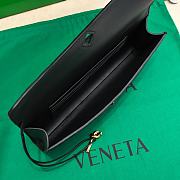 Bottega Veneta Black Clutch Size 31x13x3cm - 2