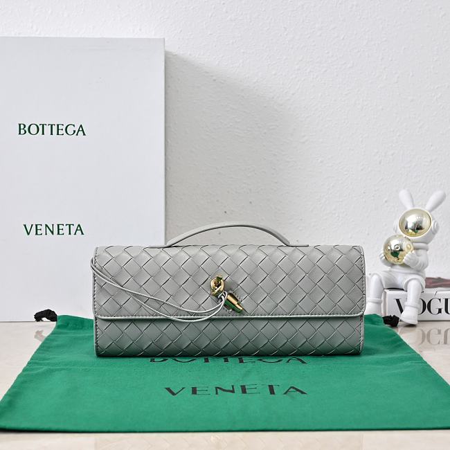 Bottega Veneta Grey Clutch Size 31x13x3cm - 1