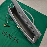 Bottega Veneta Grey Clutch Size 31x13x3cm - 2
