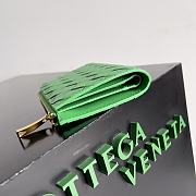 Bottega Veneta  Large Hop Green Bag 14x9x2CM - 3