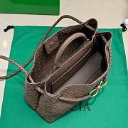 Bottega Veneta Brown Intrecciato Size 29x18x10cm - 6