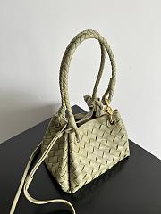 Bottega Veneta Andiamo Parachute Size 21x17x16.5cm - 5