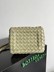 Bottega Veneta Andiamo Parachute Size 21x17x16.5cm - 2