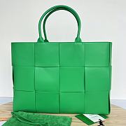Bottega Veneta Arco Tote Green Bag Size 33x44x12cm - 5