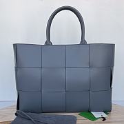 Bottega Veneta Arco Tote Navy Bag Size 33x44x12cm - 5