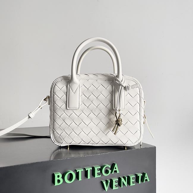 Bottega Veneta White Bag Get Away Size 23x17x9CM - 1