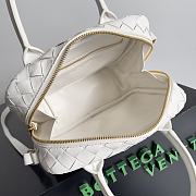 Bottega Veneta White Bag Get Away Size 23x17x9CM - 4