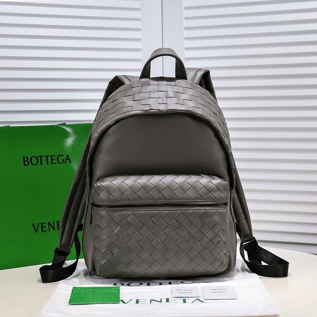 Bottega Veneta Brown Backpack in Intrecciato Size 32x43cm - 1