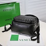 Bottega Veneta Black Backpack in Intrecciato Size 32x43cm - 6