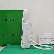 Bottega Veneta Cassette Tote White Bag Size 22x16x5cm - 5