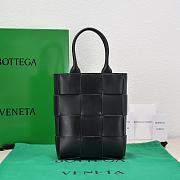Bottega Veneta Cassette Tote Black Bag Size 22x16x5cm - 3