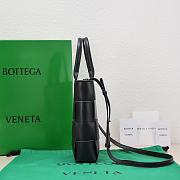 Bottega Veneta Cassette Tote Black Bag Size 22x16x5cm - 2
