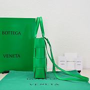 Bottega Veneta Cassette Tote Green Bag Size 22x16x5cm - 6