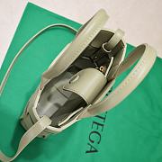 Bottega Veneta Cassette Tote Pistachio Bag Size 22x16x5cm - 5