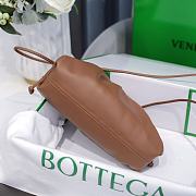 Bottega Veneta Cavatelli Clutch Caramel Size 23x13x8cm - 2