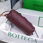 Bottega Veneta Cavatelli Clutch Burgundy Size 23x13x8cm - 5
