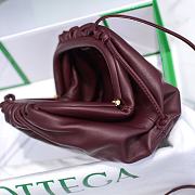 Bottega Veneta Cavatelli Clutch Burgundy Size 23x13x8cm - 4