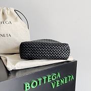 Bottega Veneta Crossbody Black Bag Size 20x15.5x7CM - 2