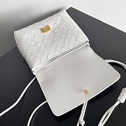 Bottega Veneta Crossbody White Bag Size 19x16x6CM - 4