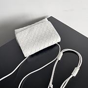 Bottega Veneta Crossbody White Bag Size 19x16x6CM - 6