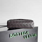 Bottega Veneta Crossbody Brown Bag Size 19x16x6CM - 5
