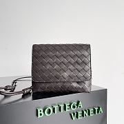 Bottega Veneta Crossbody Brown Bag Size 19x16x6CM - 2