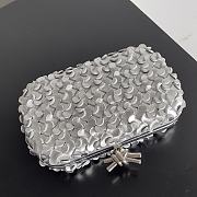 Bottega Veneta Gold Knot Minaudiere Silver Clutch 20x6x12CM - 2