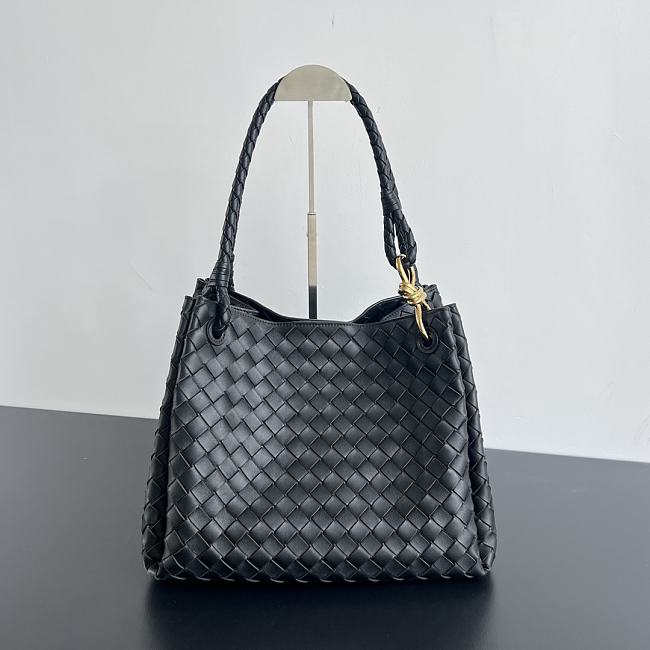 Bottega Veneta intrecciato Black Bag Size 30x26x20CM - 1