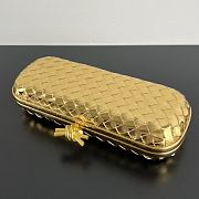 Bottega Veneta Intrecciato Clutch BV1021 Size 25x9.5x4cm - 4