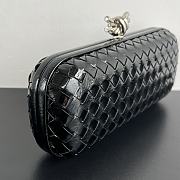 Bottega Veneta Intrecciato Clutch BV1022 Size 25x9.5x4cm - 3