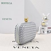 Bottega Veneta Knot Minaudiere Clutch BV0022 Size 20x12x5.5cm - 5