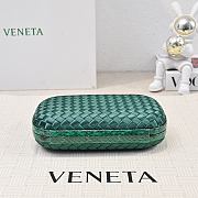 Bottega Veneta Knot Minaudiere Clutch BV0024 Size 20x12x5.5cm - 2