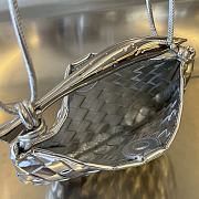 Bottega Veneta Silver Sardine Bag Size 20x12x3cm - 4