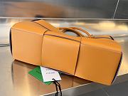 Bottega Veneta Small Arco Tote BV7410 Size 20x30x11cm - 5