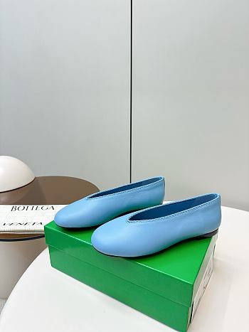 Bottega Veneta Sofia Leather Ballerina BV1402