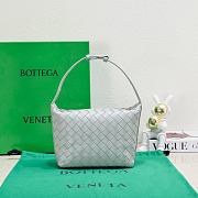 Bottega Veneta Wallace Bag White Size 22x13x9.5cm - 2
