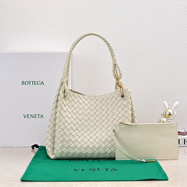 Bottega Veneta Bag BV124 Size 30x26x20CM - 1