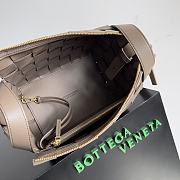 Bottega Veneta Cassette Bowling Bag BV0080 Size 22x16x13CM - 4