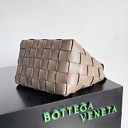 Bottega Veneta Cassette Bowling Bag BV0080 Size 22x16x13CM - 3