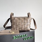 Bottega Veneta Cassette Bowling Bag BV0080 Size 22x16x13CM - 2