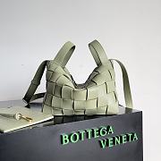 Bottega Veneta Cassette Bowling Bag BV0081 Size 22x16x13CM - 1