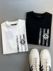 Louis Vuitton Clothes CODE LV0674-02 - 4