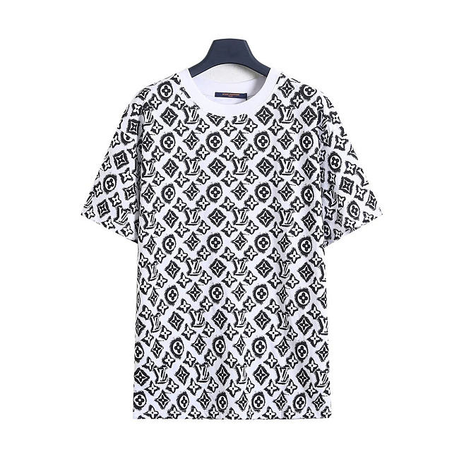 Louis Vuitton T-shirt Top Version LV2100-01 - 1