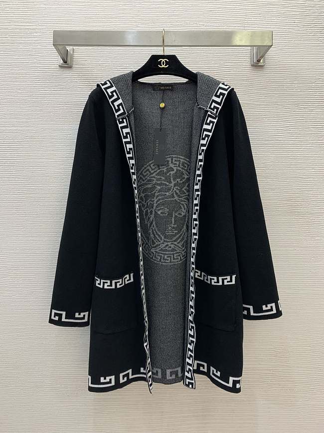 Versace Clothes Top Version Code 0033-01 - 1