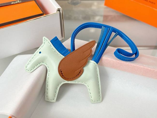 Hermès Horse Pegasus Keychain Code HM5210-04 - 1