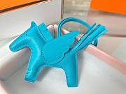 Hermès Horse Pegasus Keychain Code HM5210-05 - 2